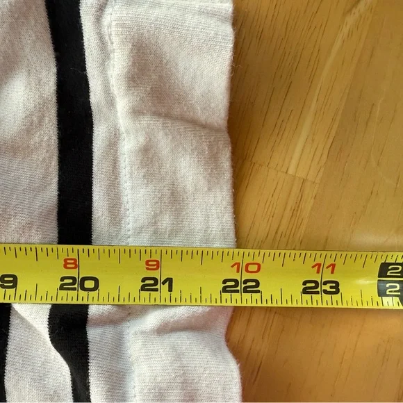 Karl Lagerfeld White Tee Black Stripes Logo Pink Sparkle Signature 100% Cotton - Picture 8 of 10